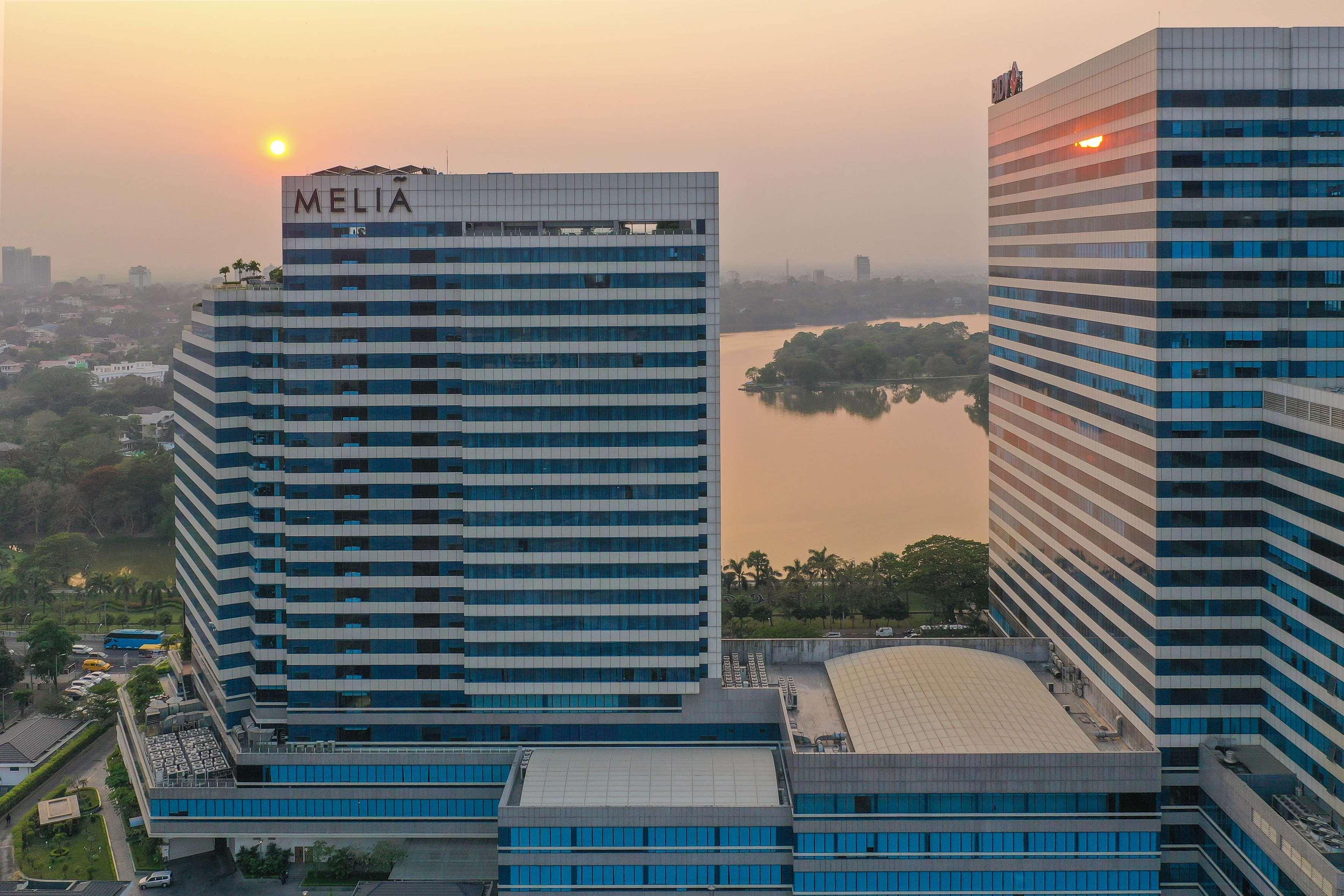 Hotel Melia Yangon Exterior foto