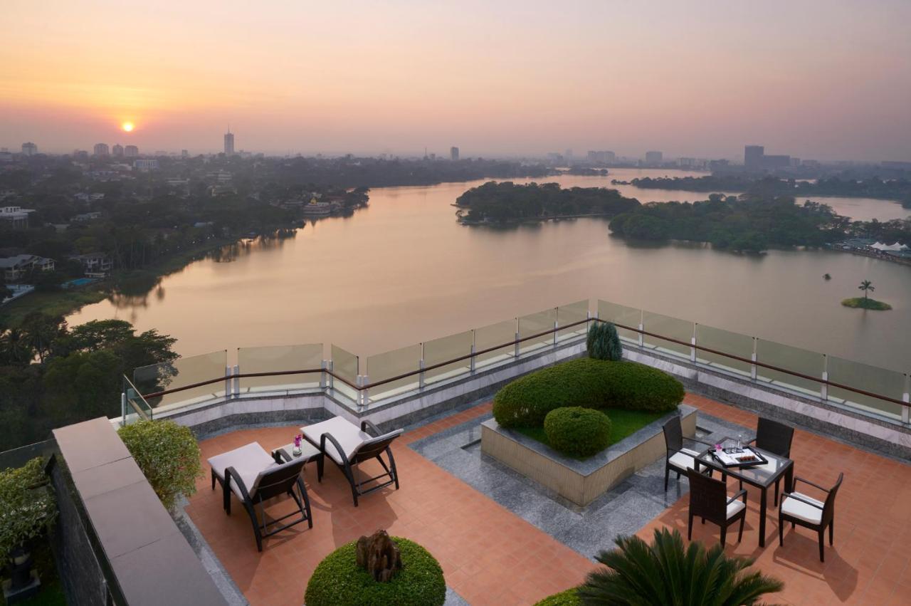 Hotel Melia Yangon Exterior foto